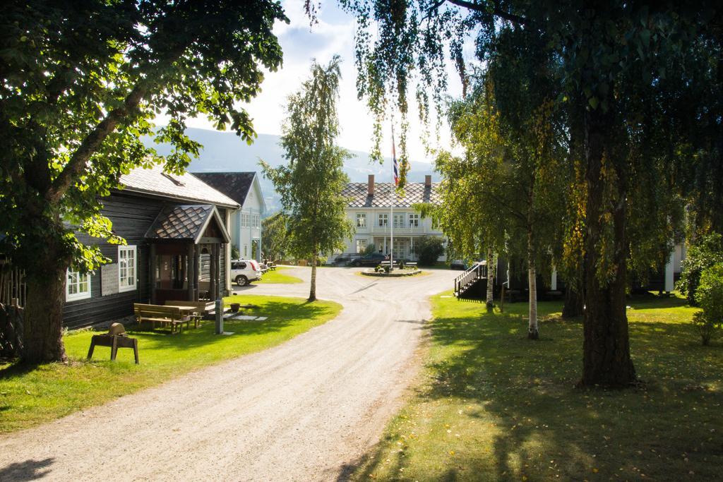 Dale Gudbrands Gard Hotel Sor-Fron Exterior photo